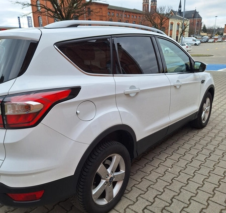 Ford Kuga cena 68900 przebieg: 122500, rok produkcji 2018 z Pabianice małe 562